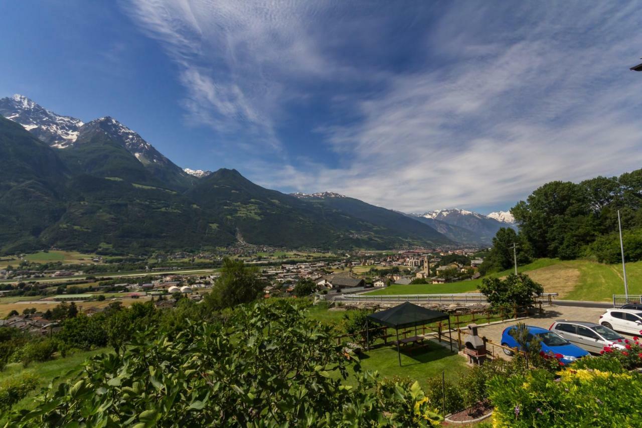 Vistarelax Lägenhet Aosta Exteriör bild