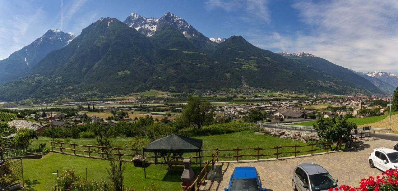 Vistarelax Lägenhet Aosta Exteriör bild