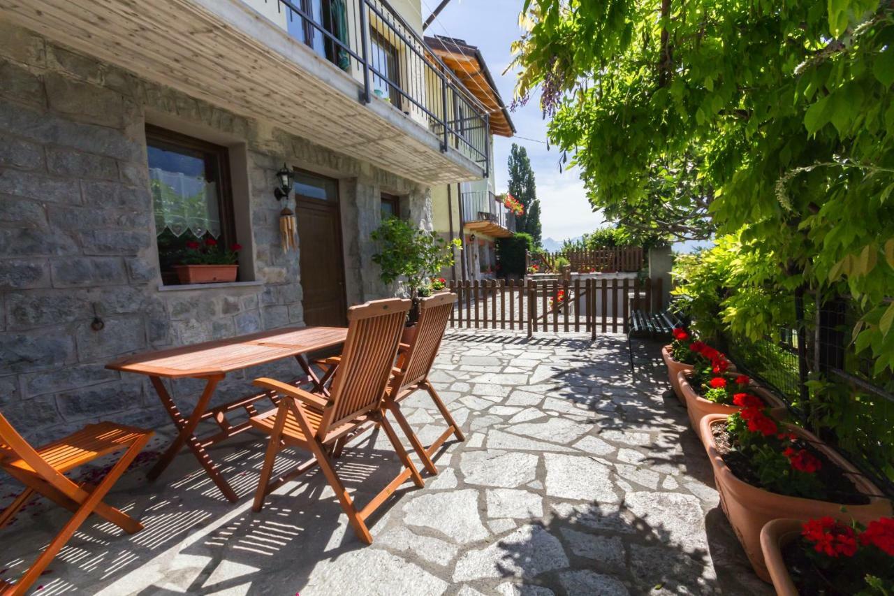 Vistarelax Lägenhet Aosta Exteriör bild