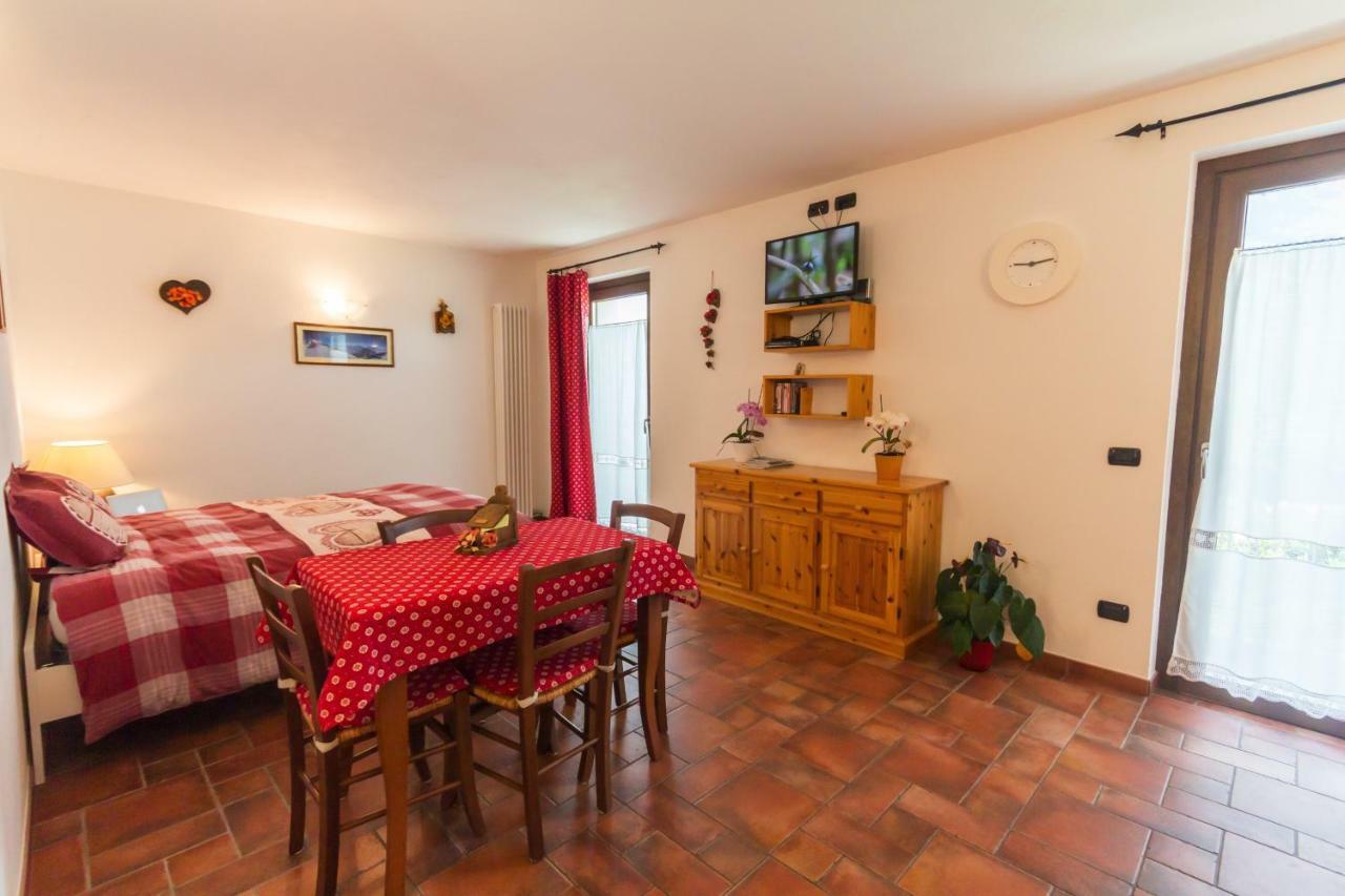 Vistarelax Lägenhet Aosta Exteriör bild