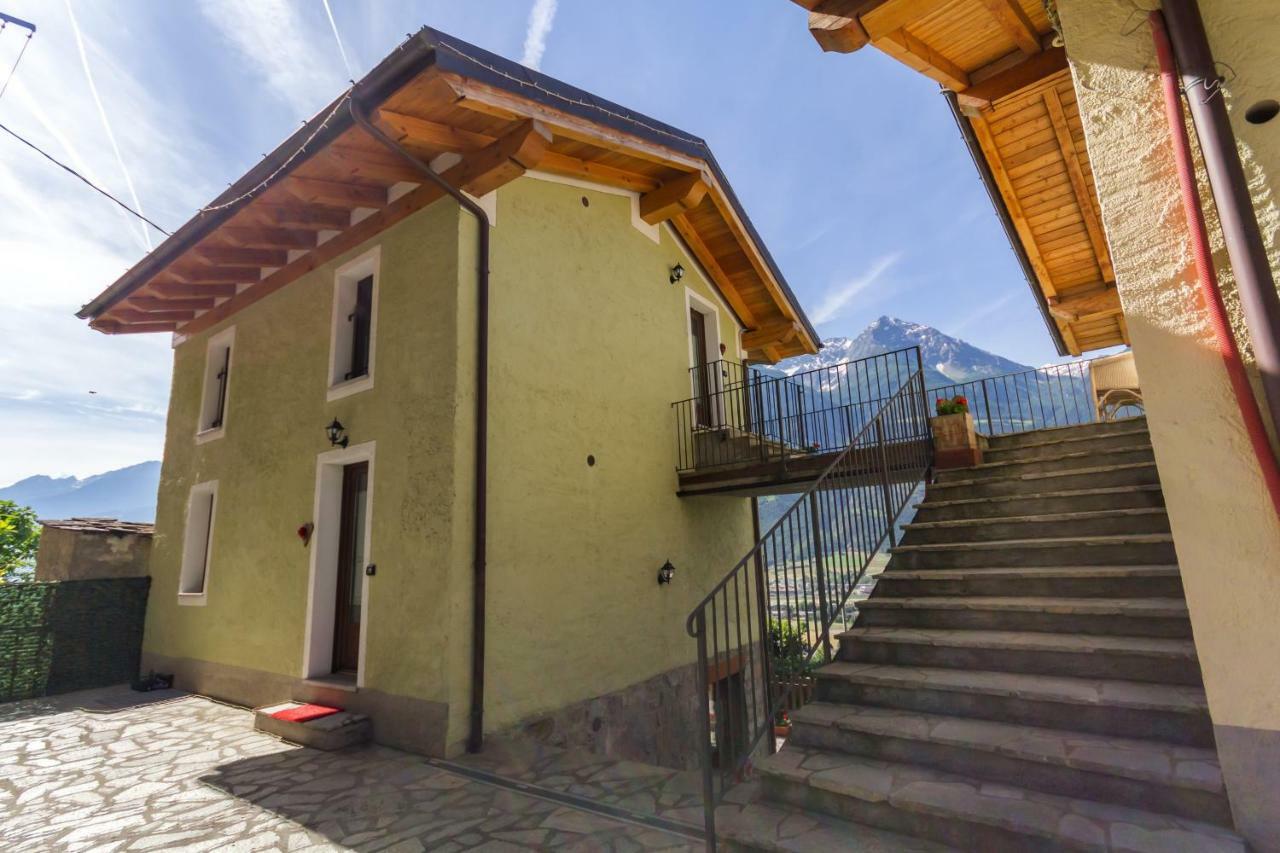 Vistarelax Lägenhet Aosta Exteriör bild